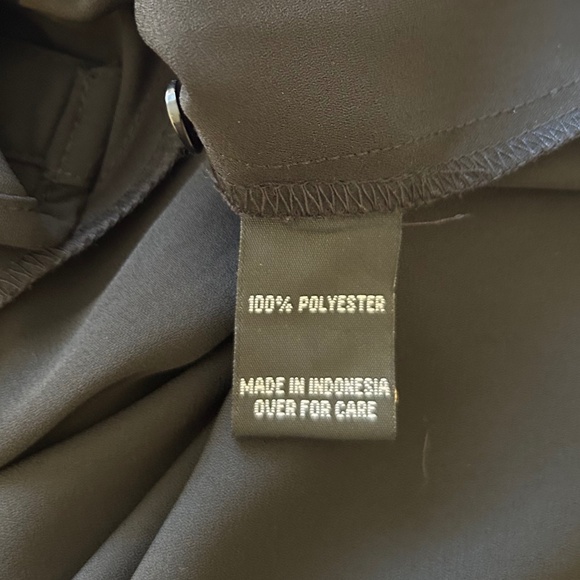 BCX Roll Tab Sleeve, Button Down, Collared Blouse NWOT - Picture 8 of 8